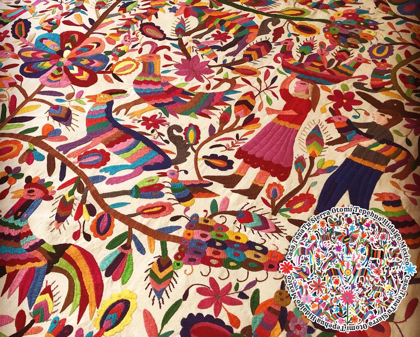 Lienzo multicolor TenaTu de 180 x 180 cm Cosmovisión Tuto Otomí (sobre pedido)