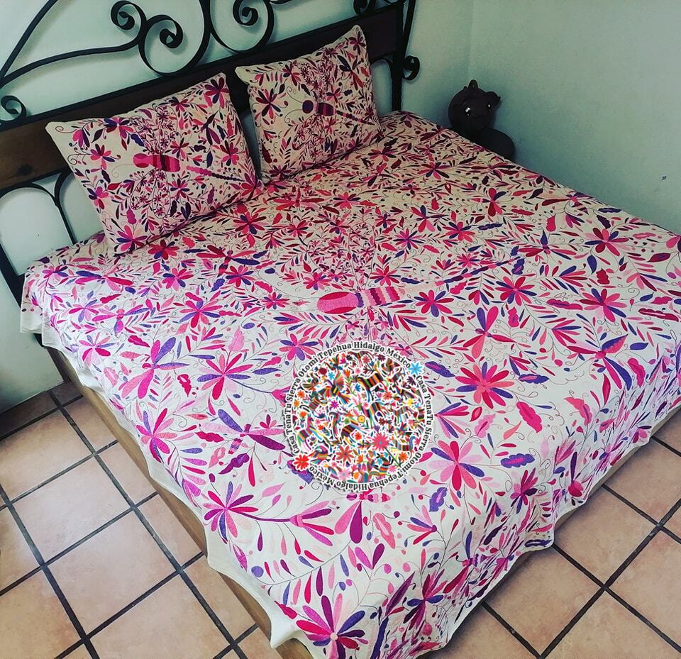 Cubrecama Otomí King Size Libélulas purpuras & rosas (sobre pedido)