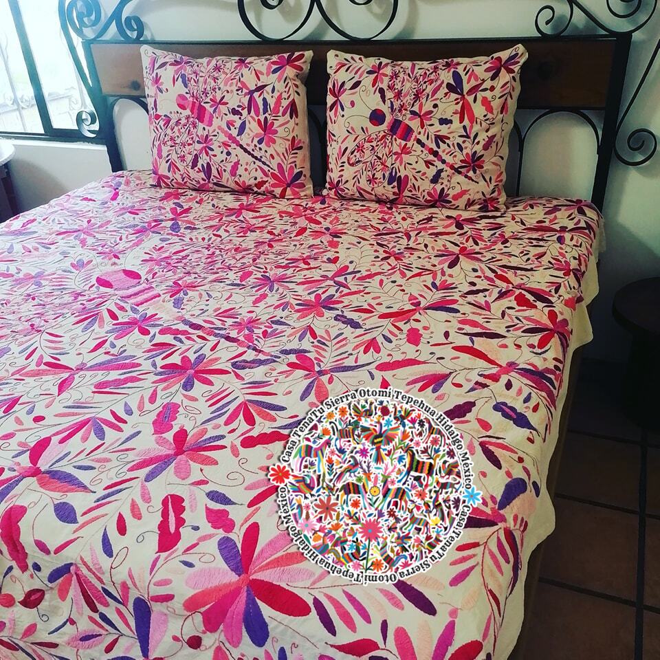 Cubrecama Otomí King Size Libélulas purpuras & rosas (sobre pedido)