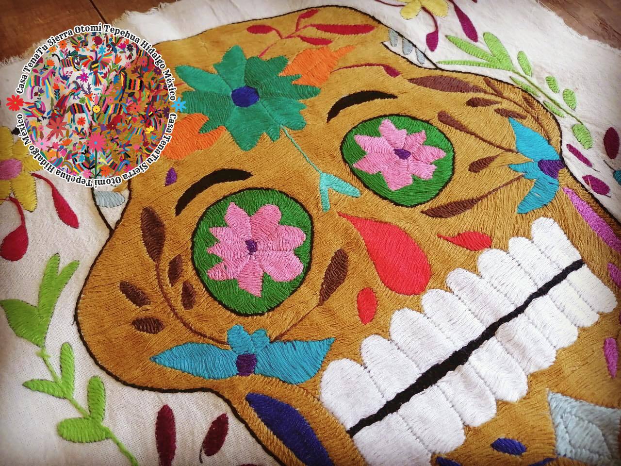 Calaverita Otomí Todos Santos multicolor. BAJO PEDIDO