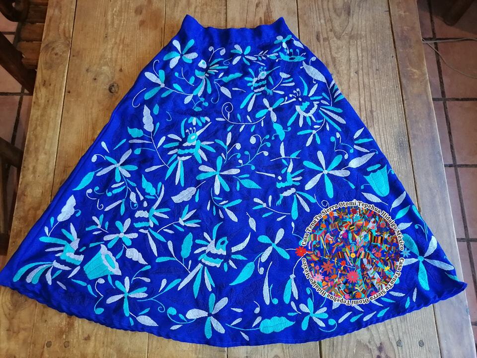 Hermosa falda Azul para Dama (sobre pedido)