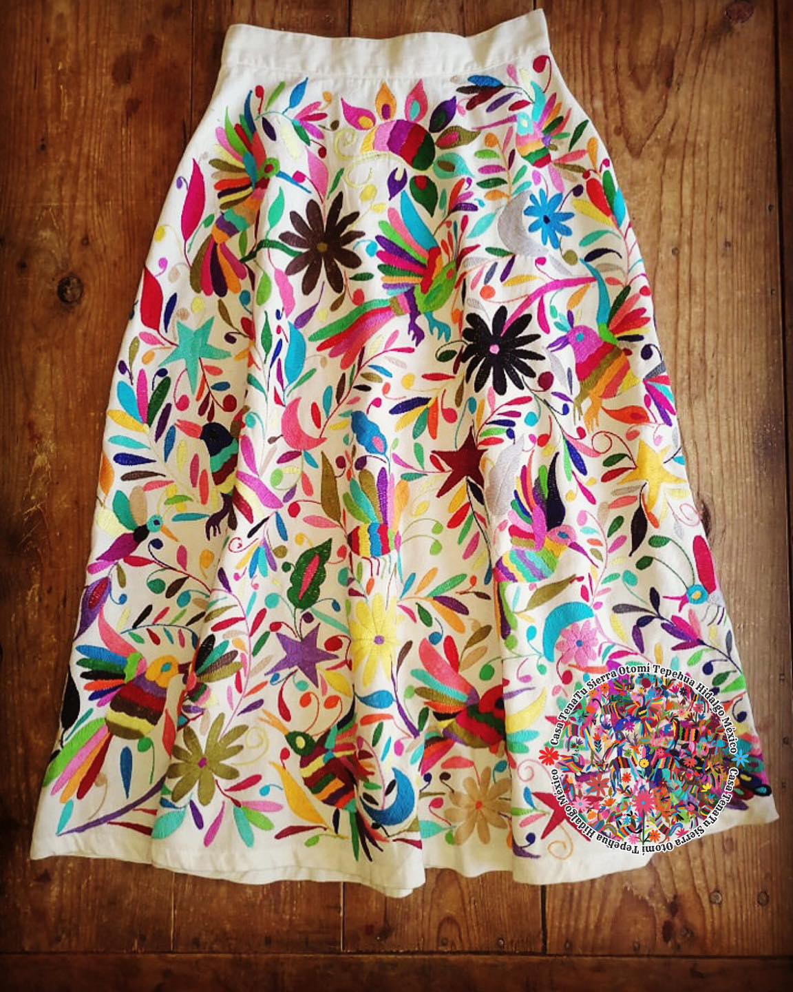 Hermosa Falda Multicolor Bordada Otomí (tallas disponibles)