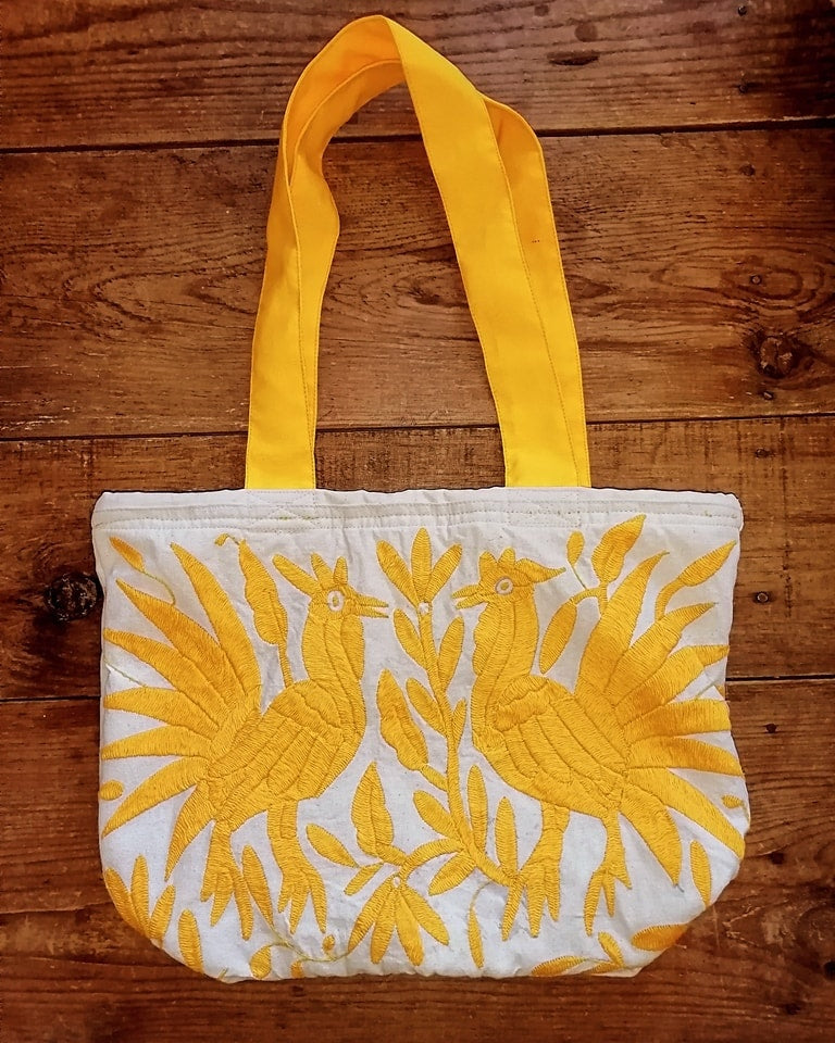 Bolsos con bordado Otomi. DISPONIBLES