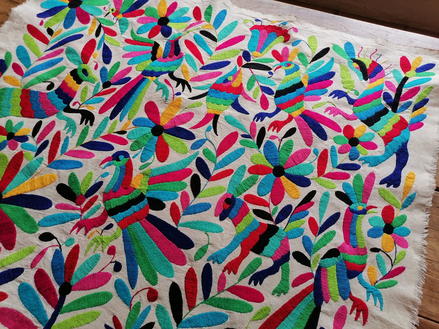 Hermoso LIENZO OTOMI multicolor en verdes "bajo pedido"