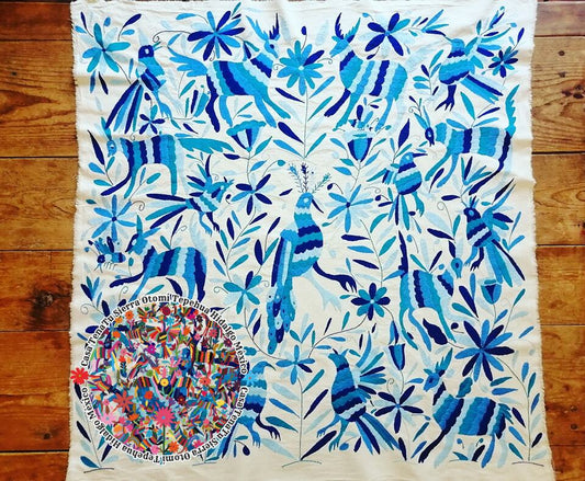 Lienzo de pajaros azules, bordado Otomi (DISPONIBLE)