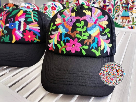 Gorra bordadas a mano Otomí