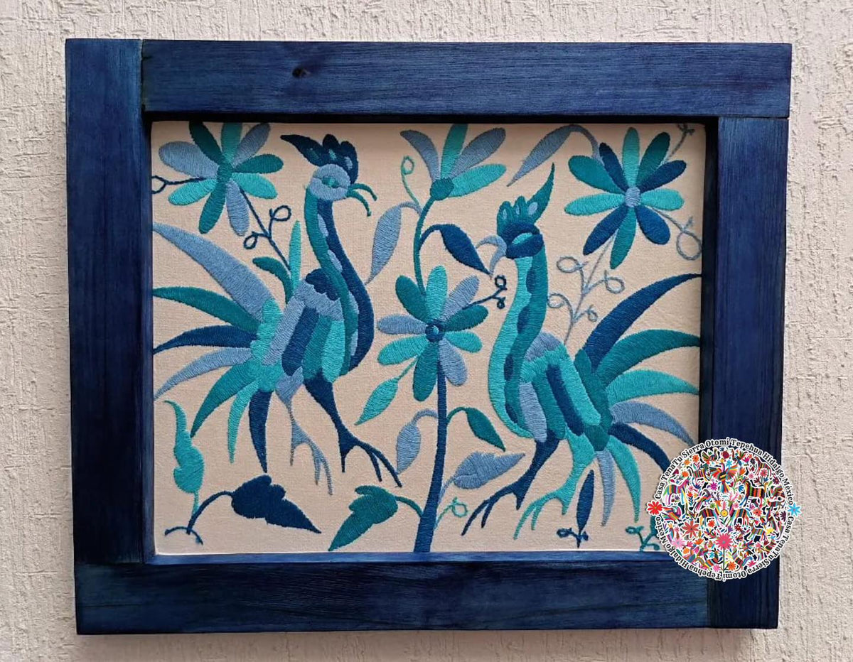 Tenatu hermoso cuadro Otomí bordado en hilos azules.