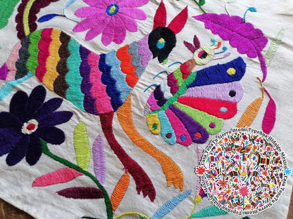 Hermoso lienzo (Fauna Multicolor) Bordado Otomi, 100% Mexicano (sobre pedido)