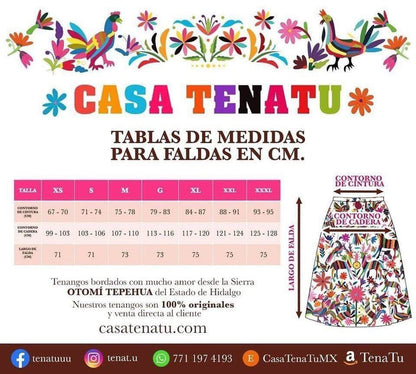 Falda negra Otomí bordada a mano