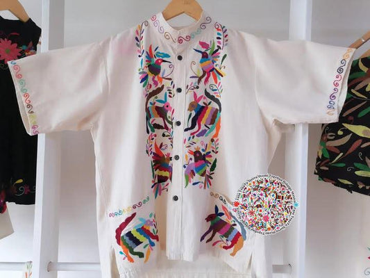 Guayabera Otomí en manta pre lavada para caballero